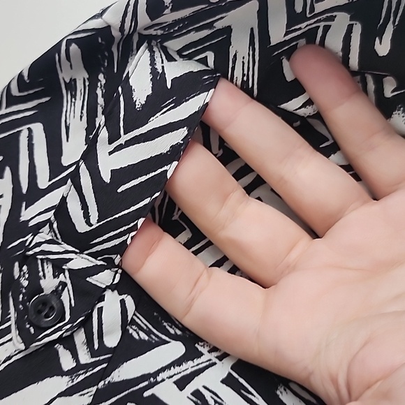 Calvin Klein Blouse - Picture 9 of 9